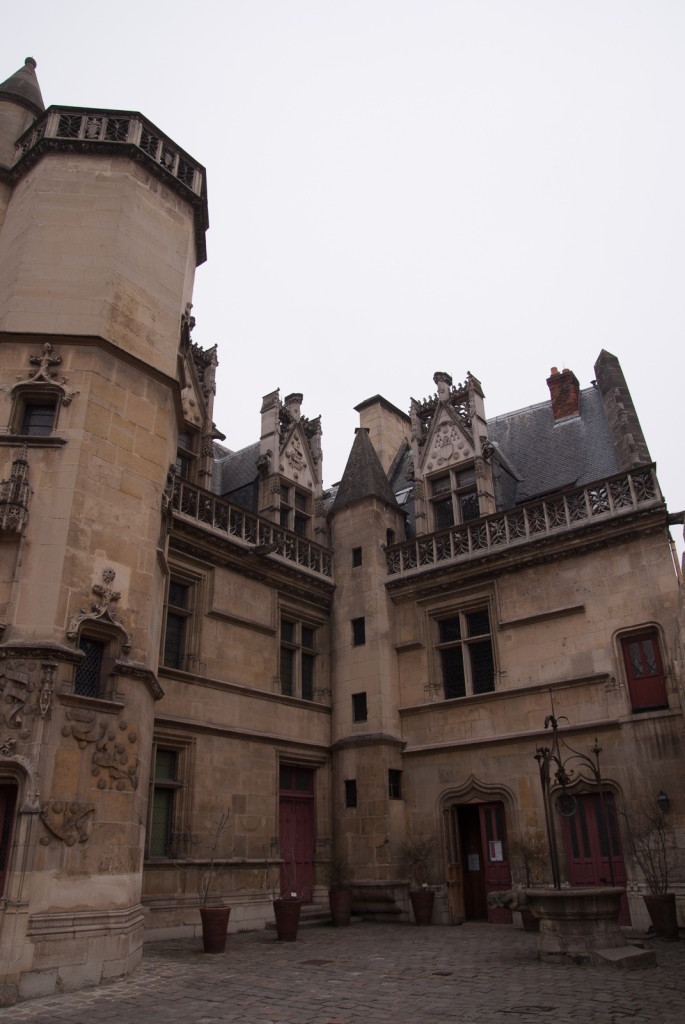 Вход в музей